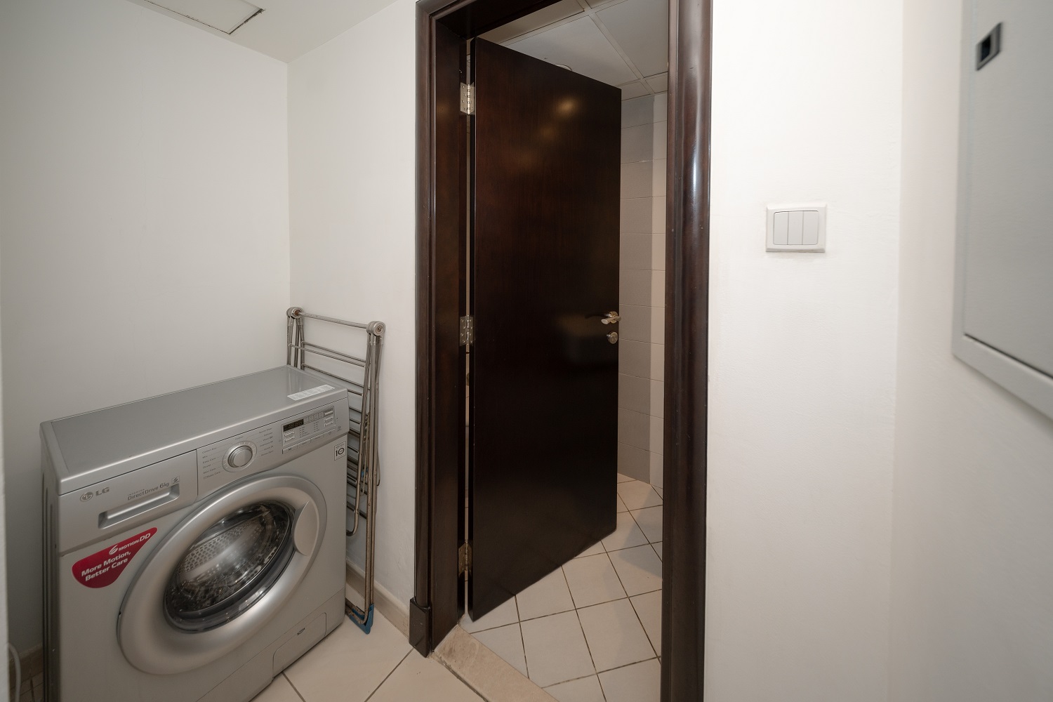 One Bedroom Apartment